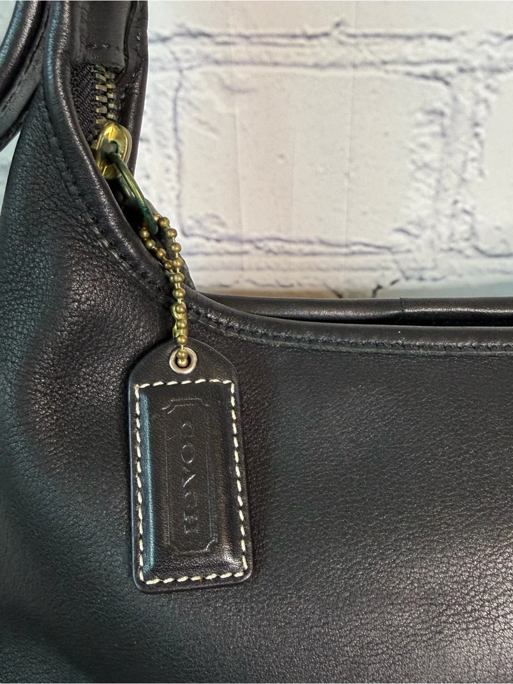 COACH Vintage Legacy 9059 Black Leather Hobo Bag